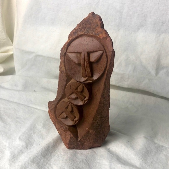 Shona Red Stone Parent & Children Sculpture - Picture 1 of 10